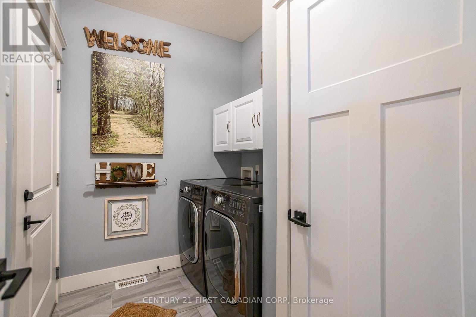 Photo 26 of 7 Sunrise Lane, Lambton Shores ON