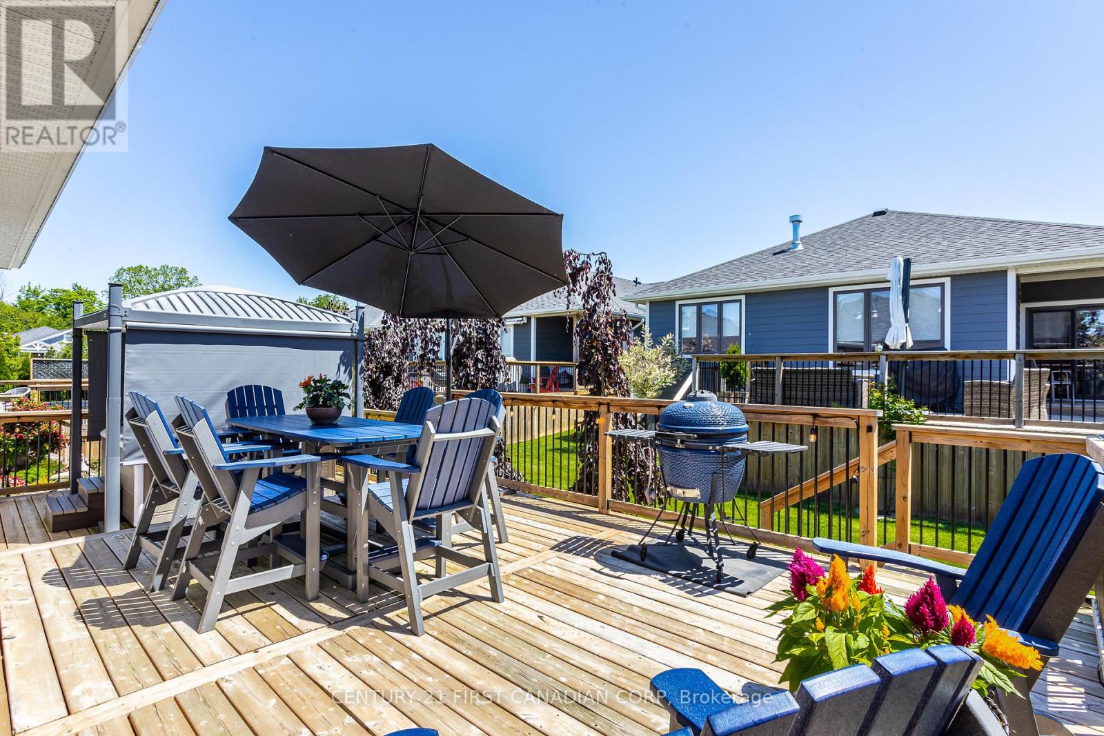 Photo 39 of 7 Sunrise Lane, Lambton Shores ON