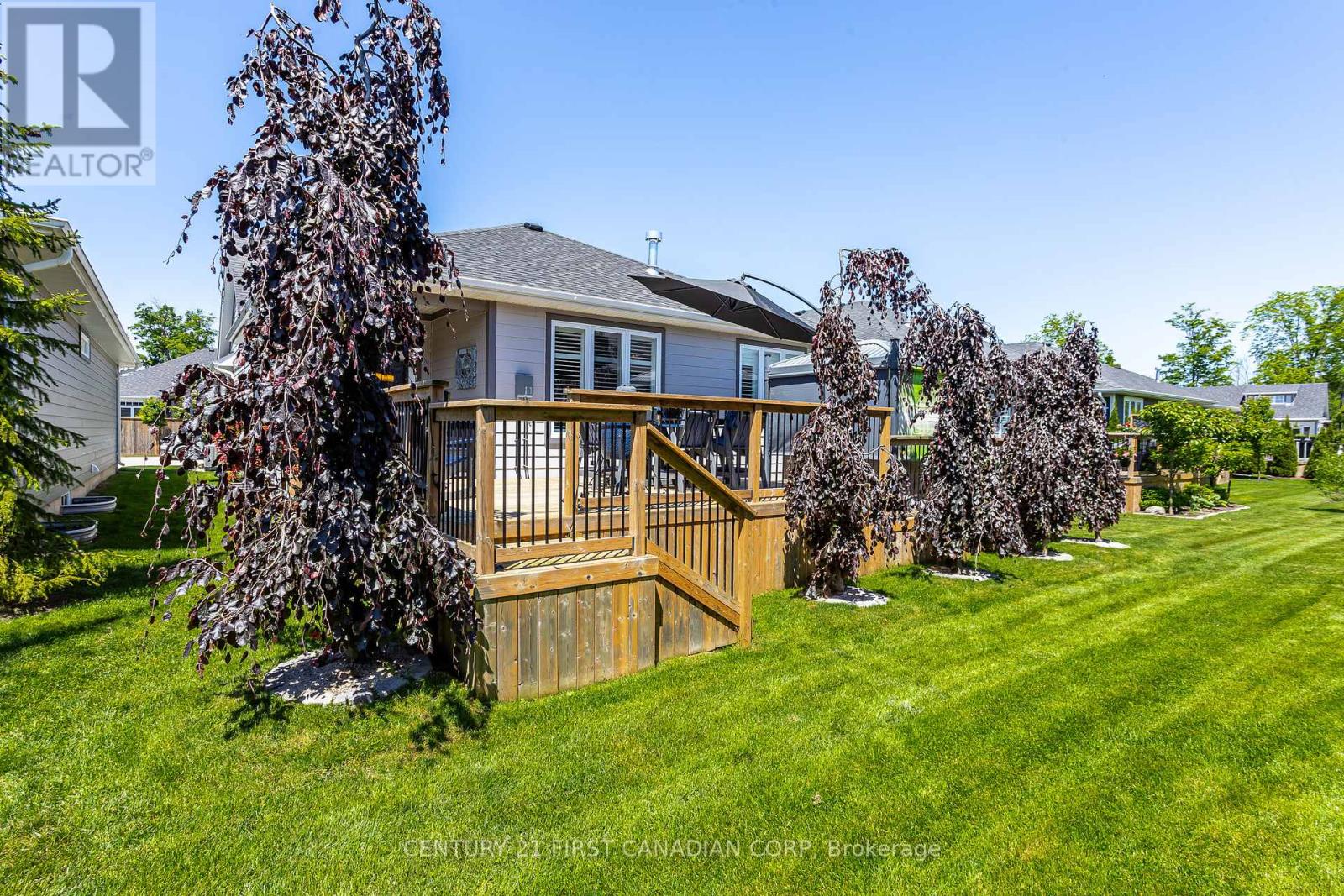 Photo 41 of 7 Sunrise Lane, Lambton Shores ON