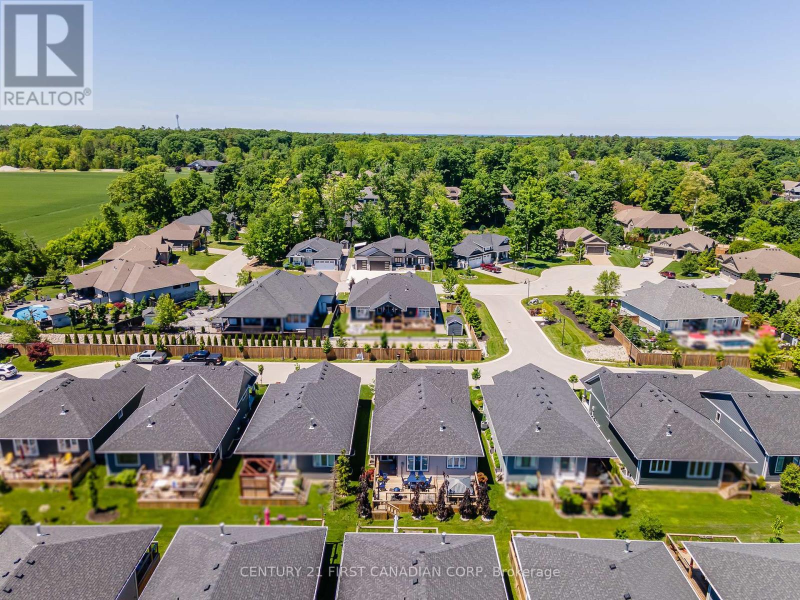 Photo 48 of 7 Sunrise Lane, Lambton Shores ON