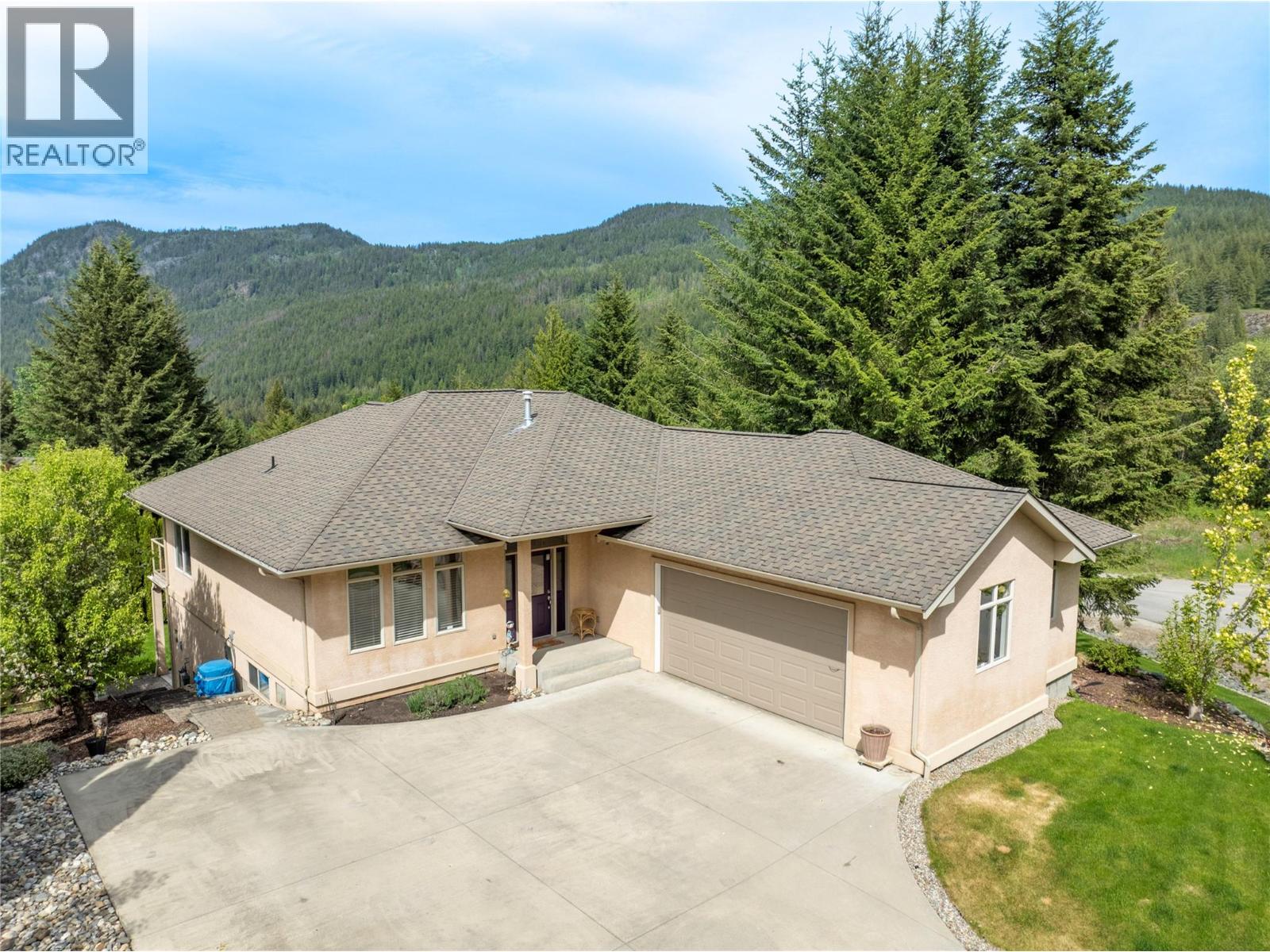 Photo 9 of 2701 Mountview Drive, Blind Bay BC