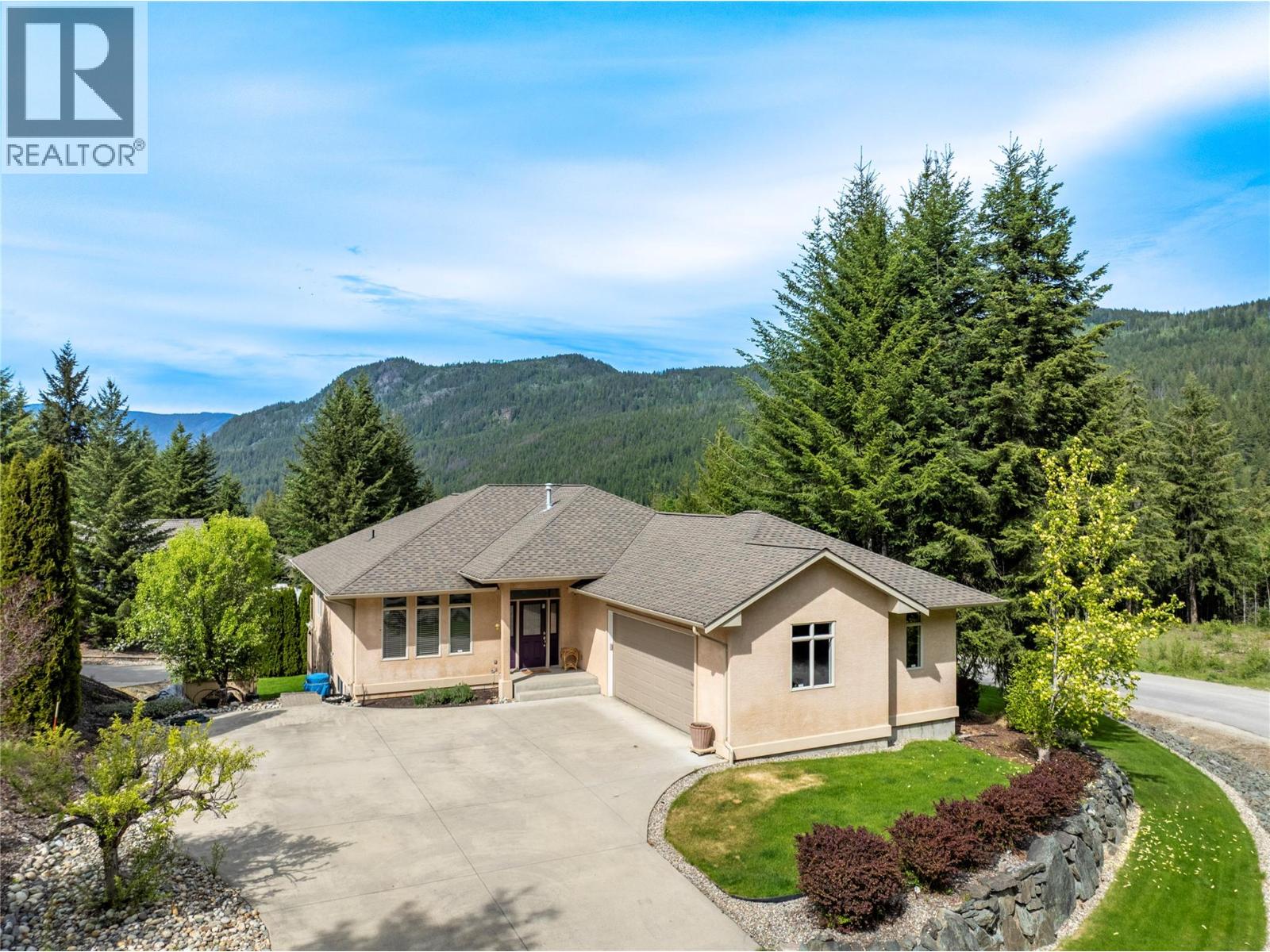 Photo 1 of 2701 Mountview Drive, Blind Bay BC