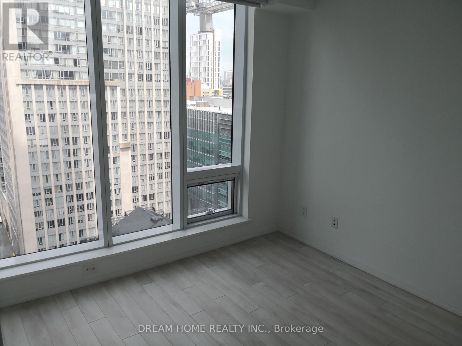 Photo 6 of 1301 197 Yonge Street, Toronto ON