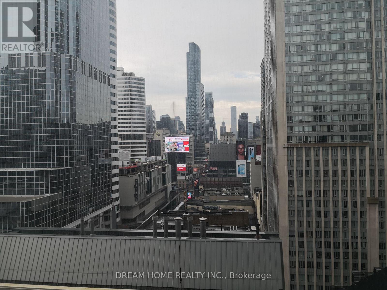 Photo 9 of 1301 197 Yonge Street, Toronto ON