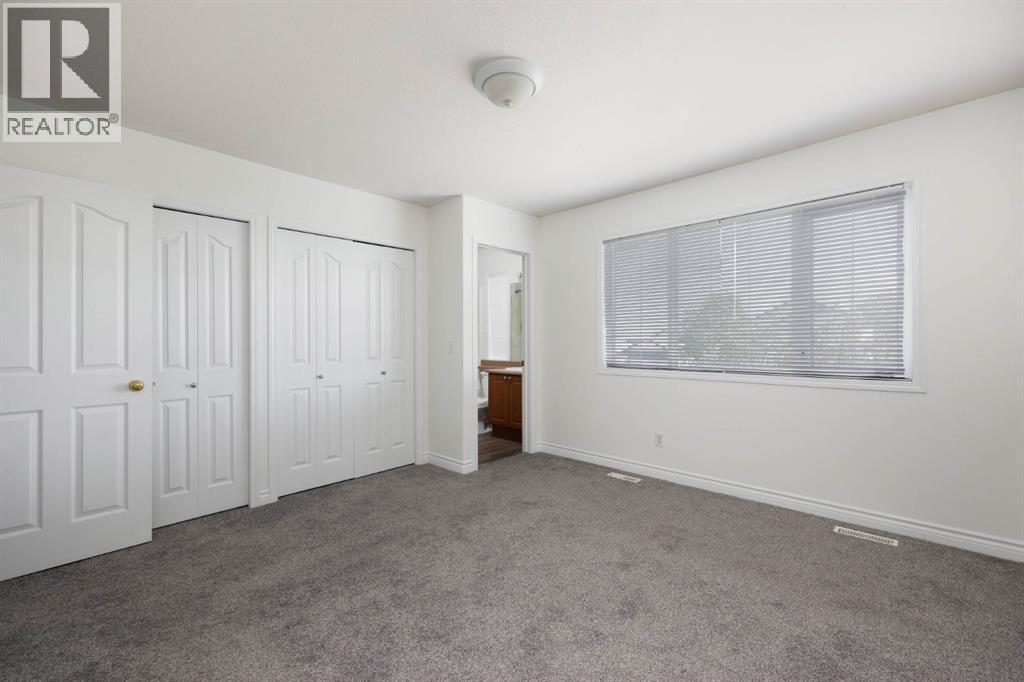 Photo 18 of 206 Smallwood Street, Fort Mcmurray AB