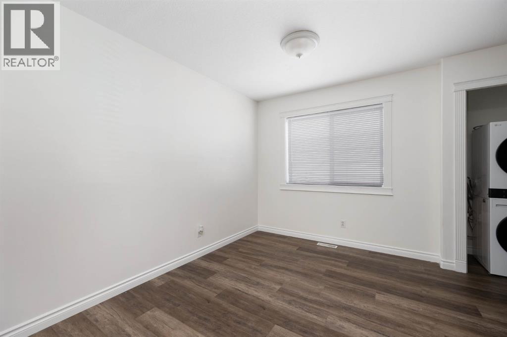 Photo 8 of 206 Smallwood Street, Fort Mcmurray AB
