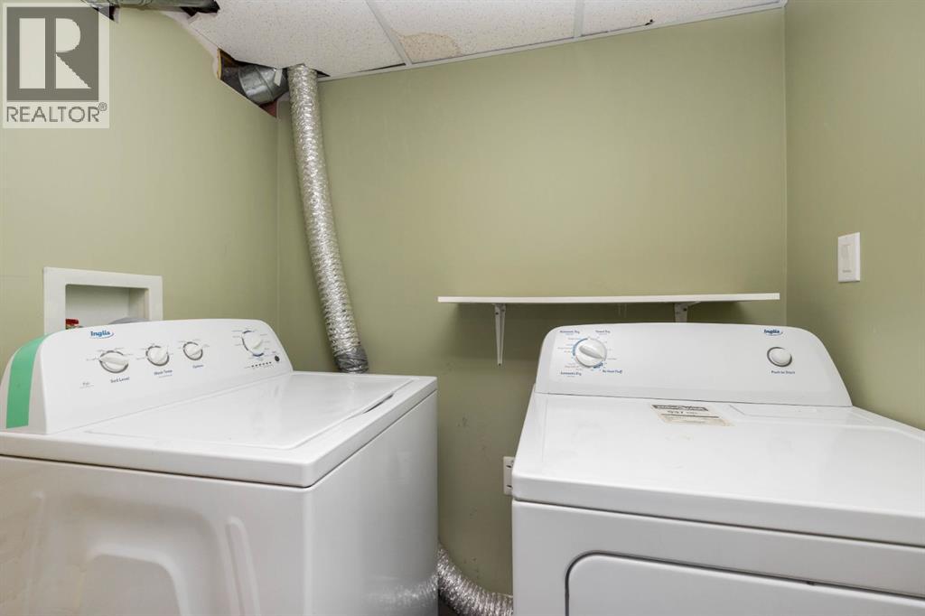 Photo 21 of 206 Smallwood Street, Fort Mcmurray AB
