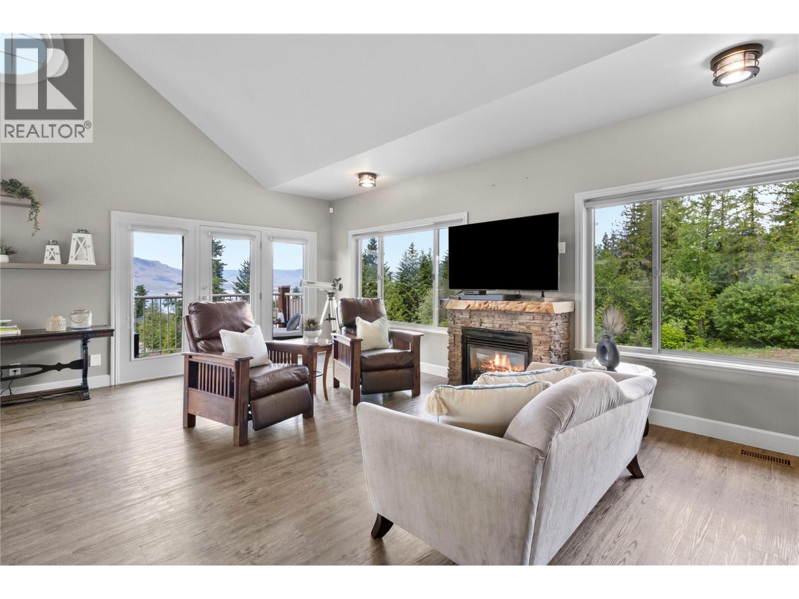 Photo 14 of 3240 Roncastle Road, Blind Bay BC
