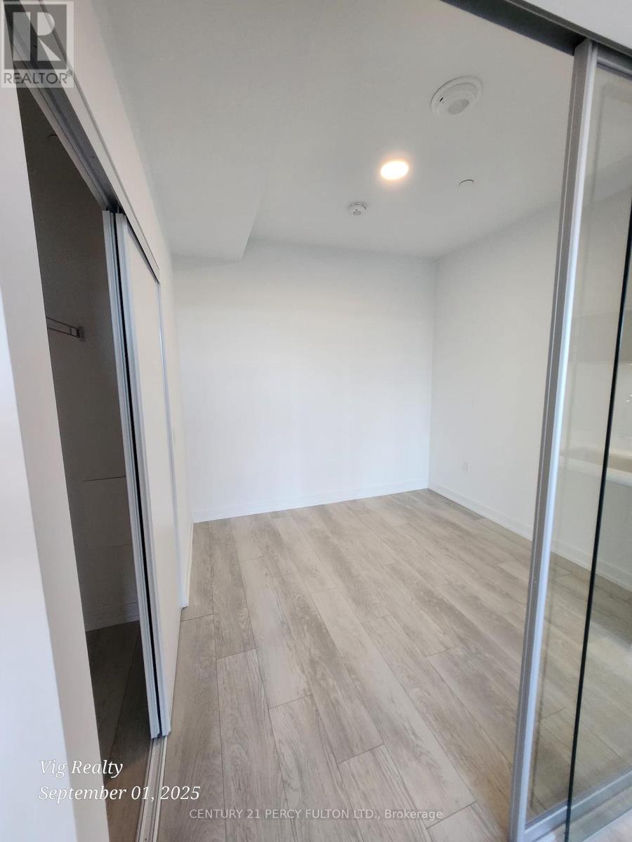 Photo 12 of 205 801 The Queensway Avenue, Toronto ON