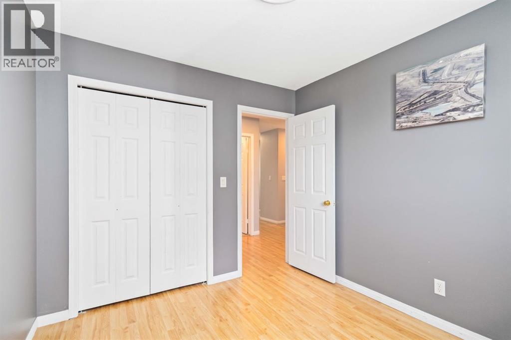 Photo 15 of 220 Warren Road, Fort Mcmurray AB