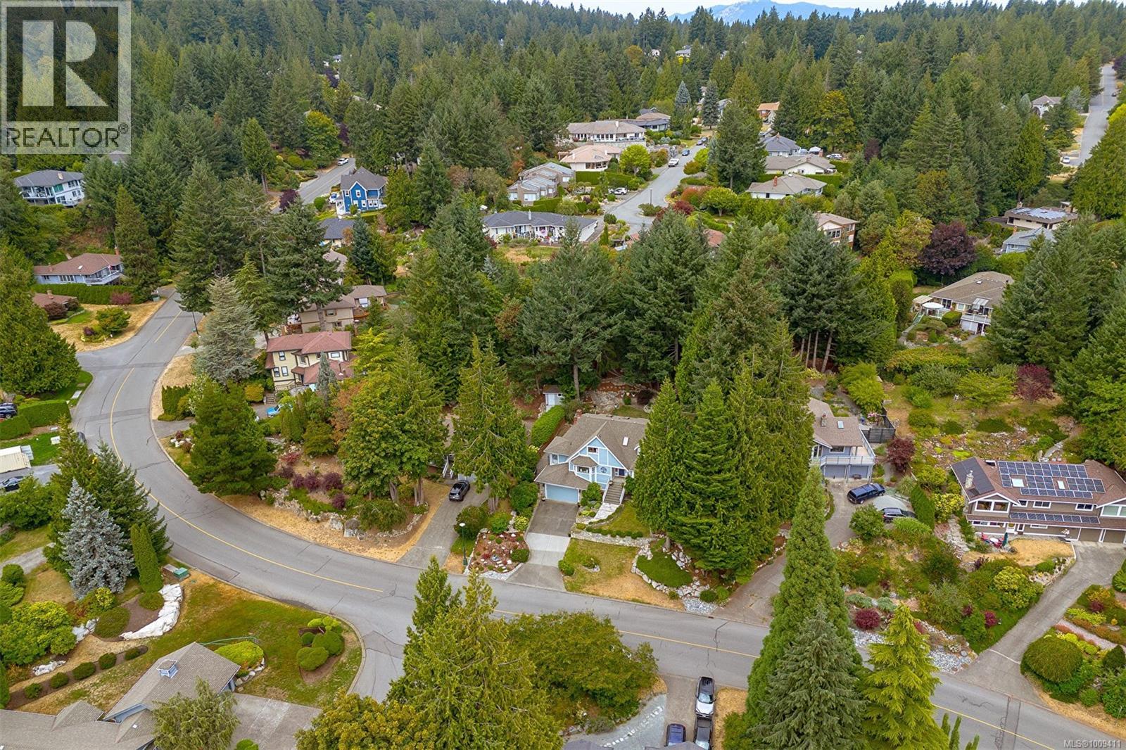 1680 Barrett Dr, North Saanich