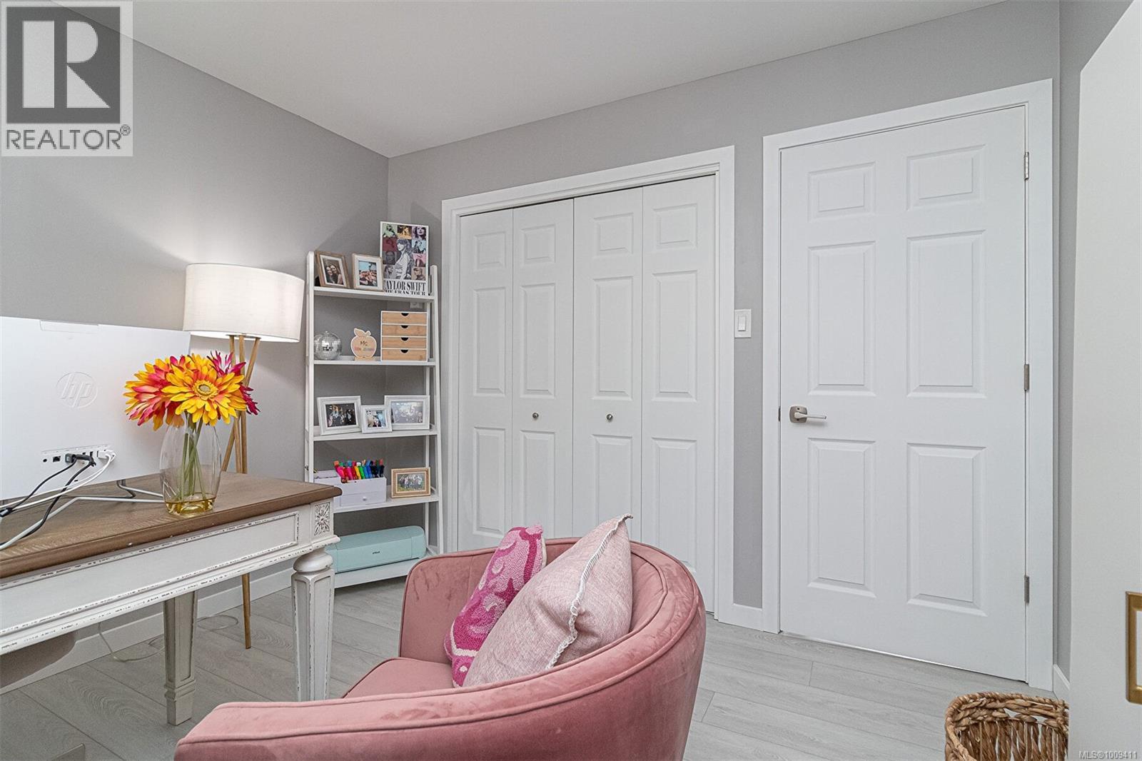 1680 Barrett Dr, North Saanich