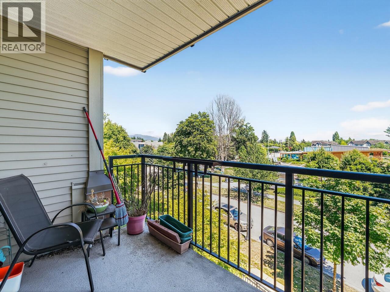 Photo 4 of 307 9500 Odlin Road, Richmond BC