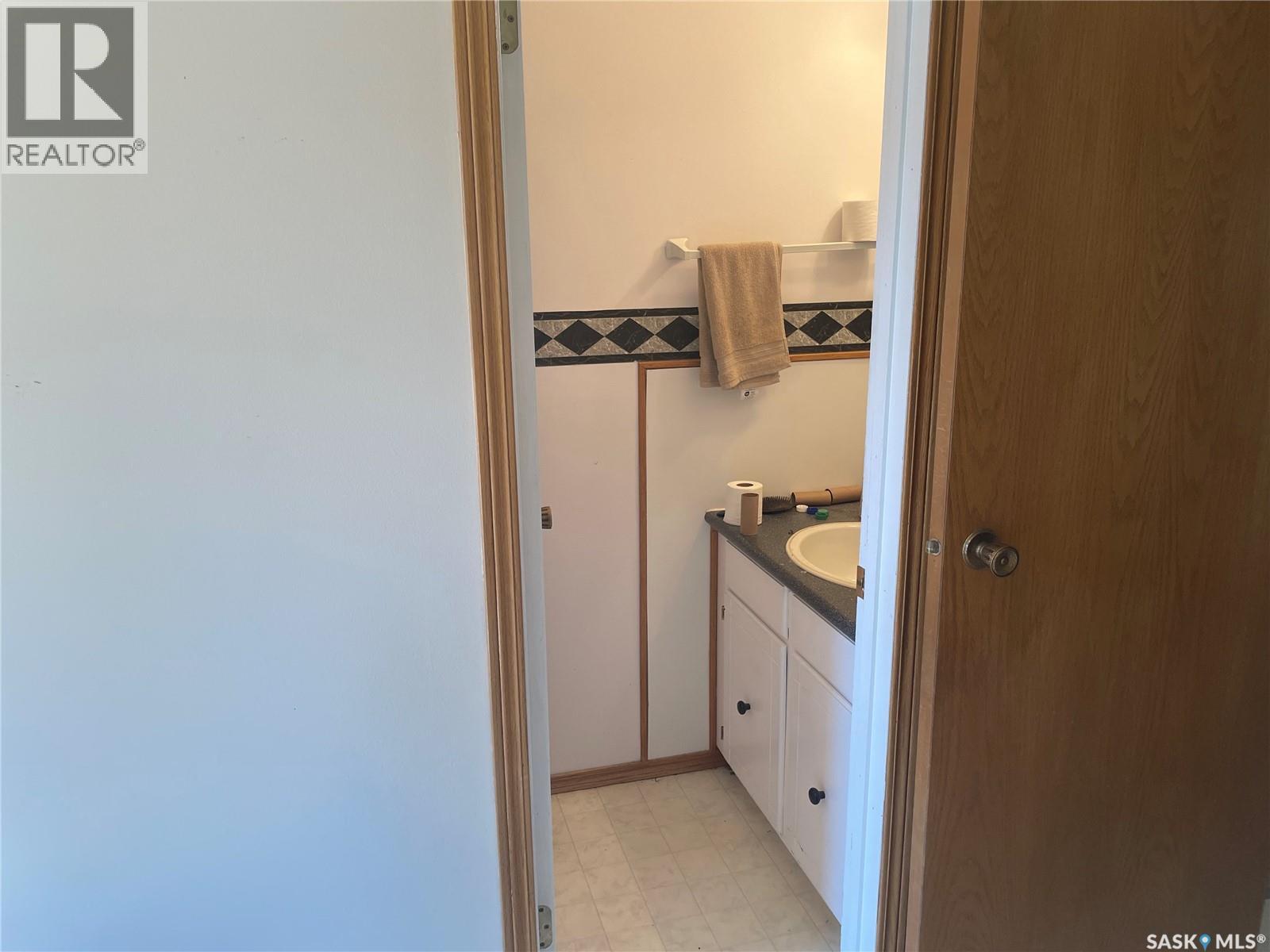 Photo 11 of 54 Buttercup Crescent Nw, Moose Jaw SK