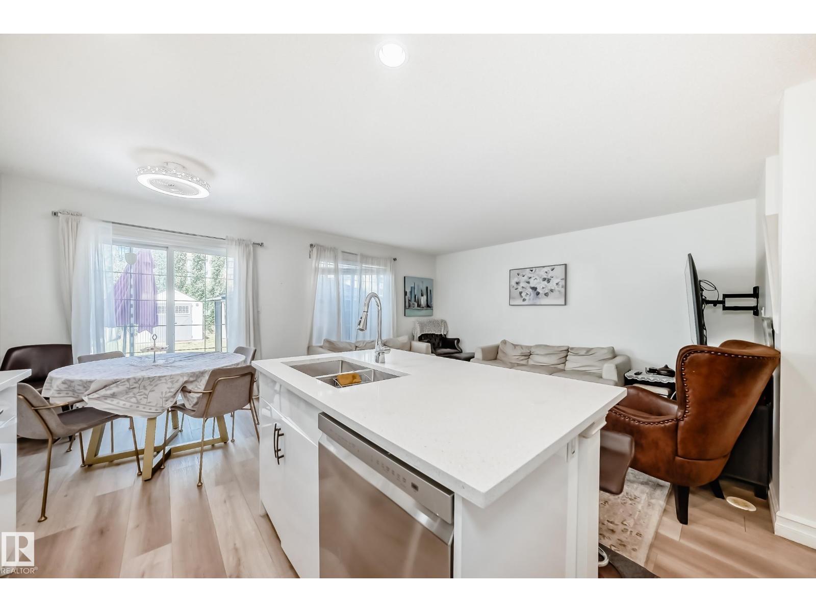 Photo 14 of 13418 166 Av Nw, Edmonton AB