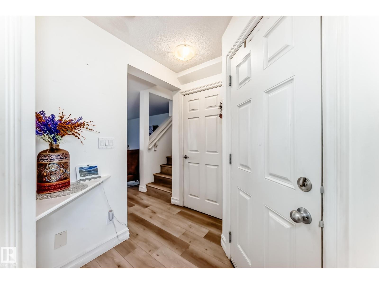 Photo 7 of 13418 166 Av Nw, Edmonton AB