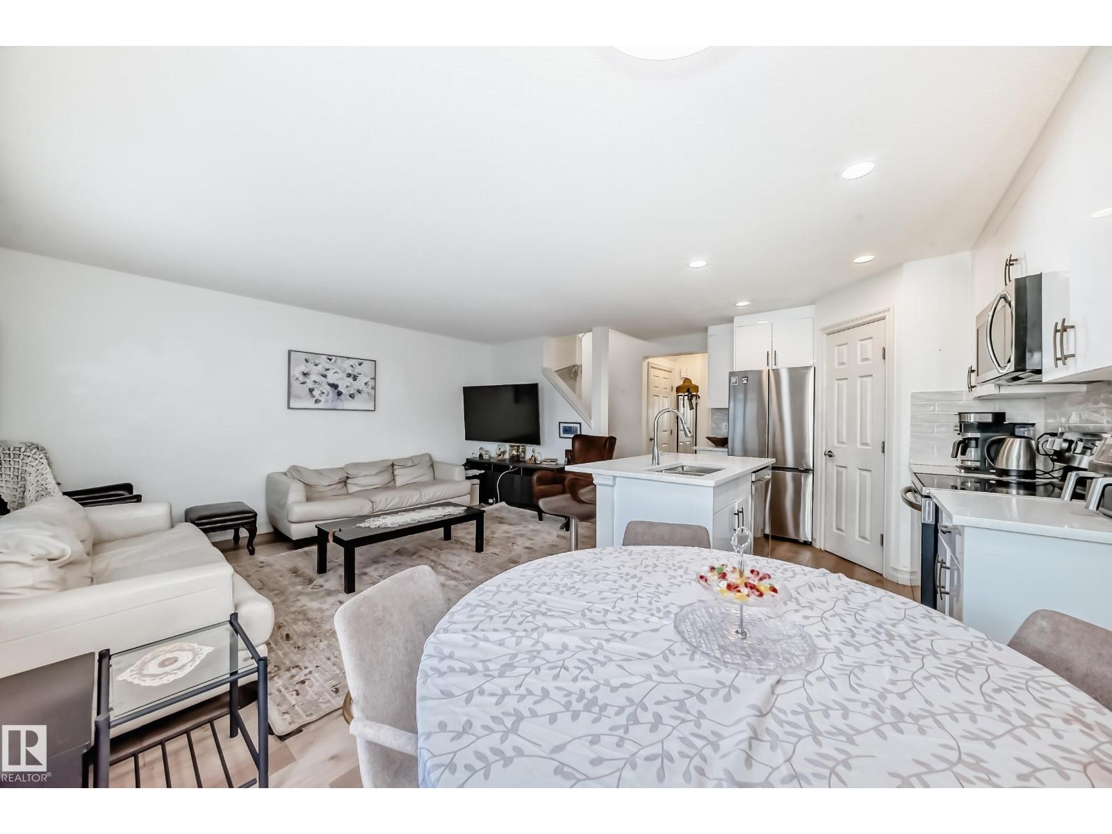 Photo 17 of 13418 166 Av Nw, Edmonton AB