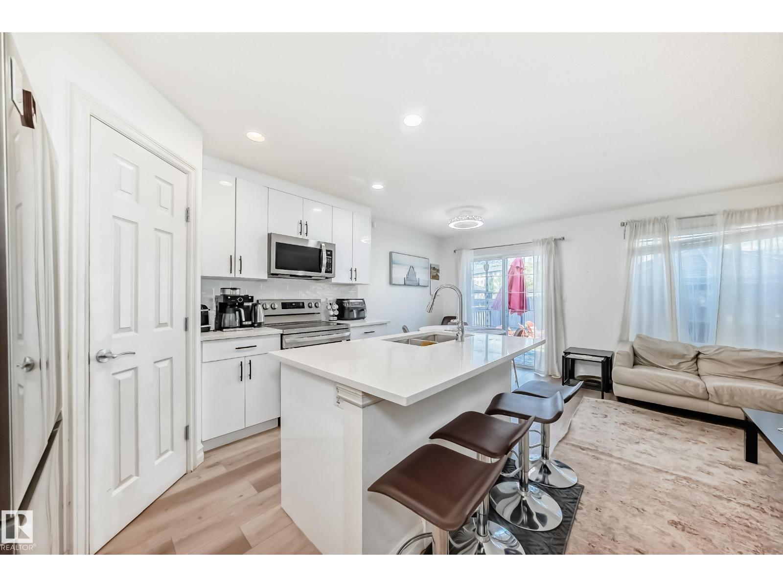 Photo 8 of 13418 166 Av Nw, Edmonton AB