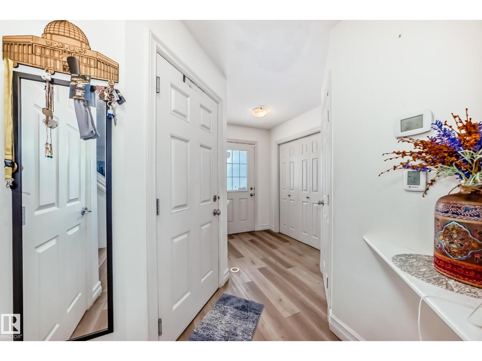 Photo 5 of 13418 166 Av Nw, Edmonton AB