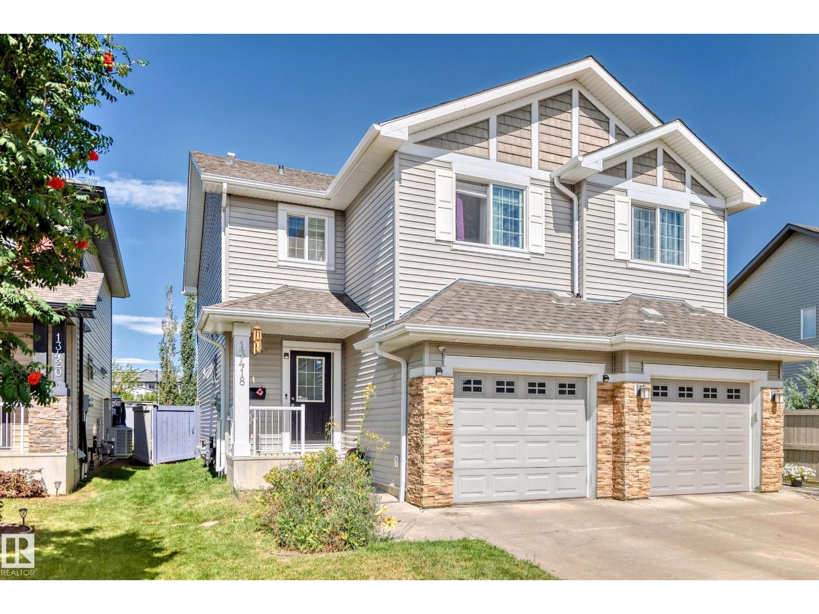 Photo 1 of 13418 166 Av Nw, Edmonton AB