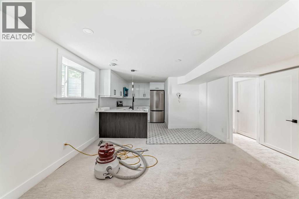 Photo 20 of 6619 4 Street Nw, Calgary AB