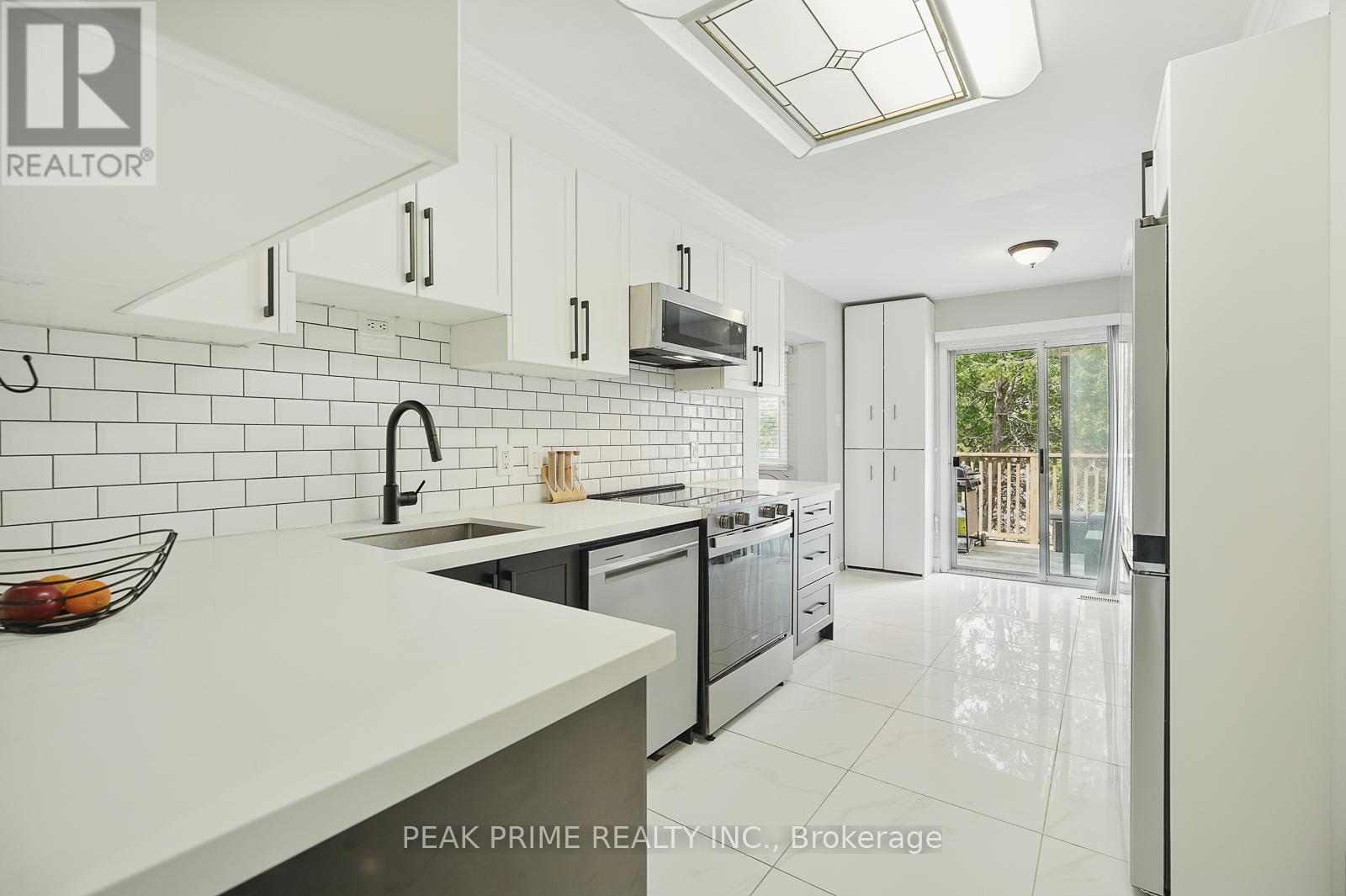 Photo 16 of 28 7030 Copenhagen Road, Mississauga ON