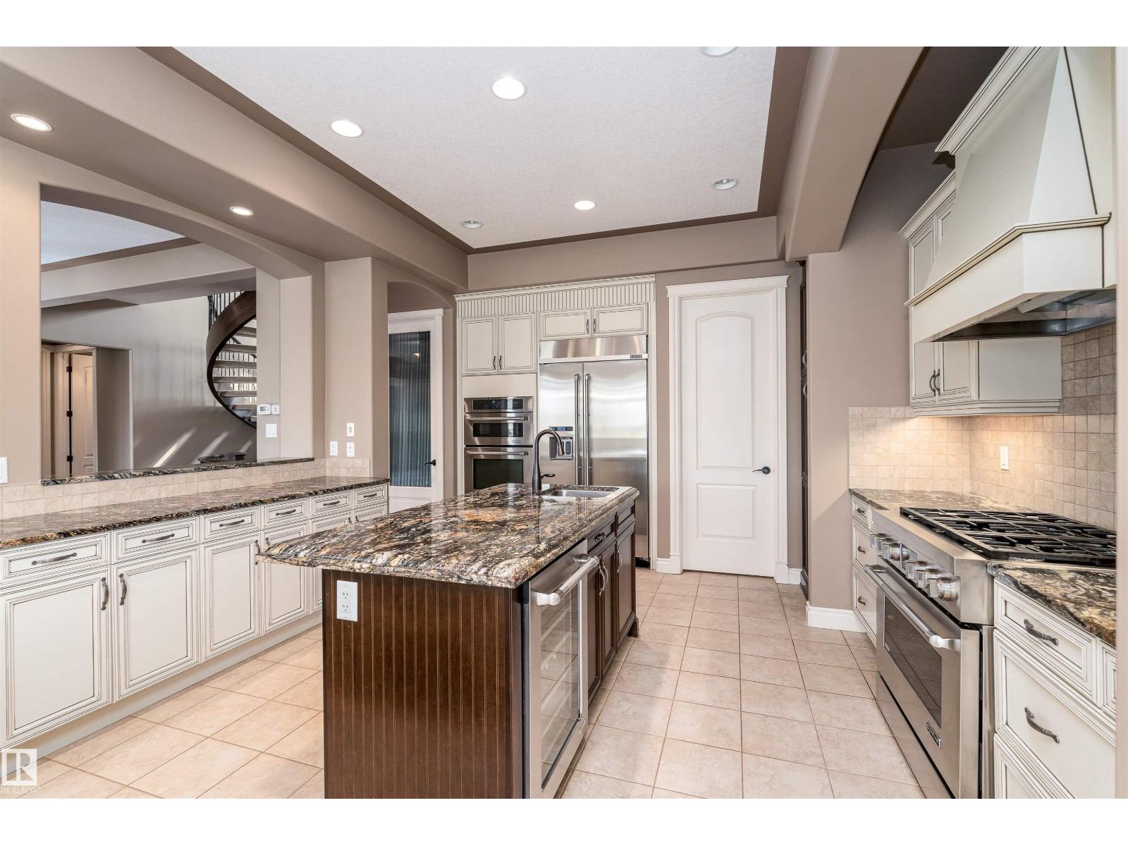 Photo 6 of 3312 Watson Ba Sw, Edmonton AB