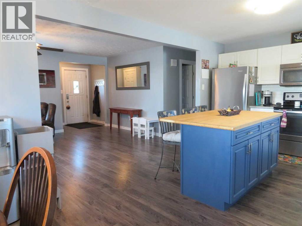4904 42 Street, Innisfail