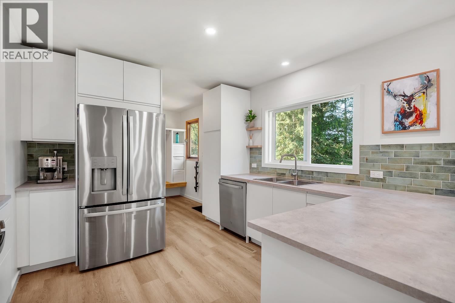 31 ELKVIEW Drive, Fernie
