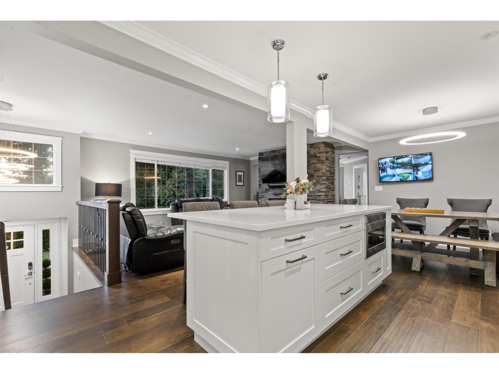 Photo 9 of 4036 196 Street, Langley BC