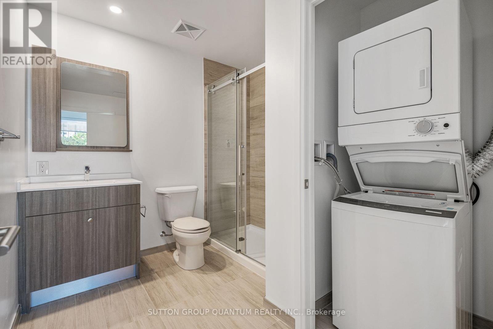 Photo 12 of 302 75 Canterbury Place, Toronto ON