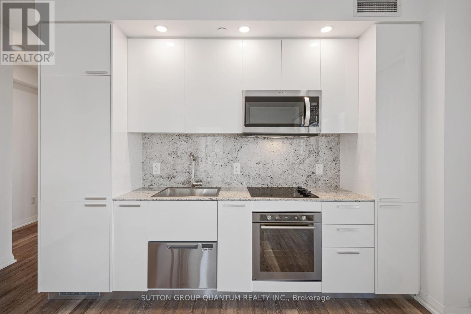 Photo 7 of 302 75 Canterbury Place, Toronto ON