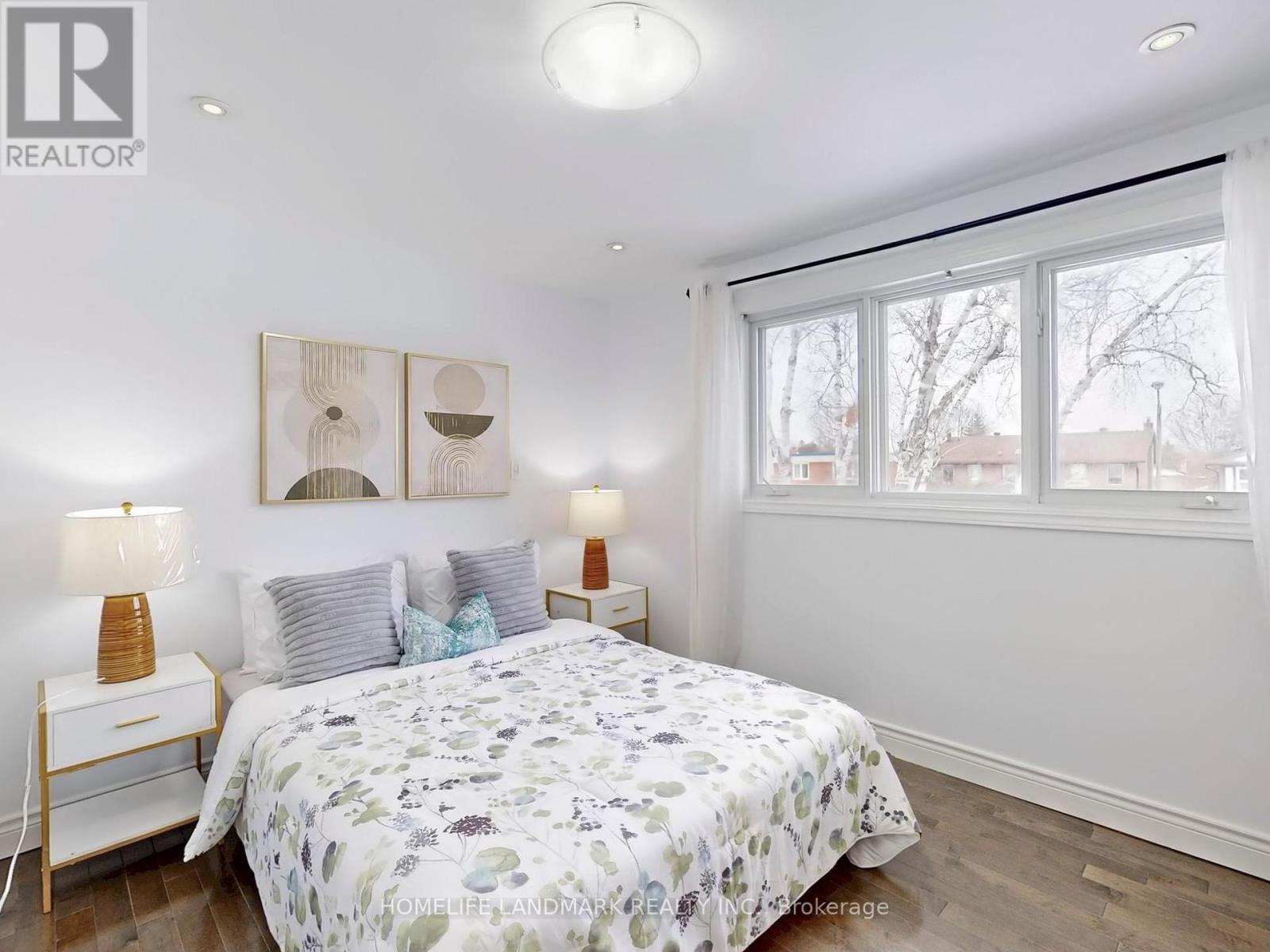 Photo 36 of 4 Sydnor Road, Toronto ON
