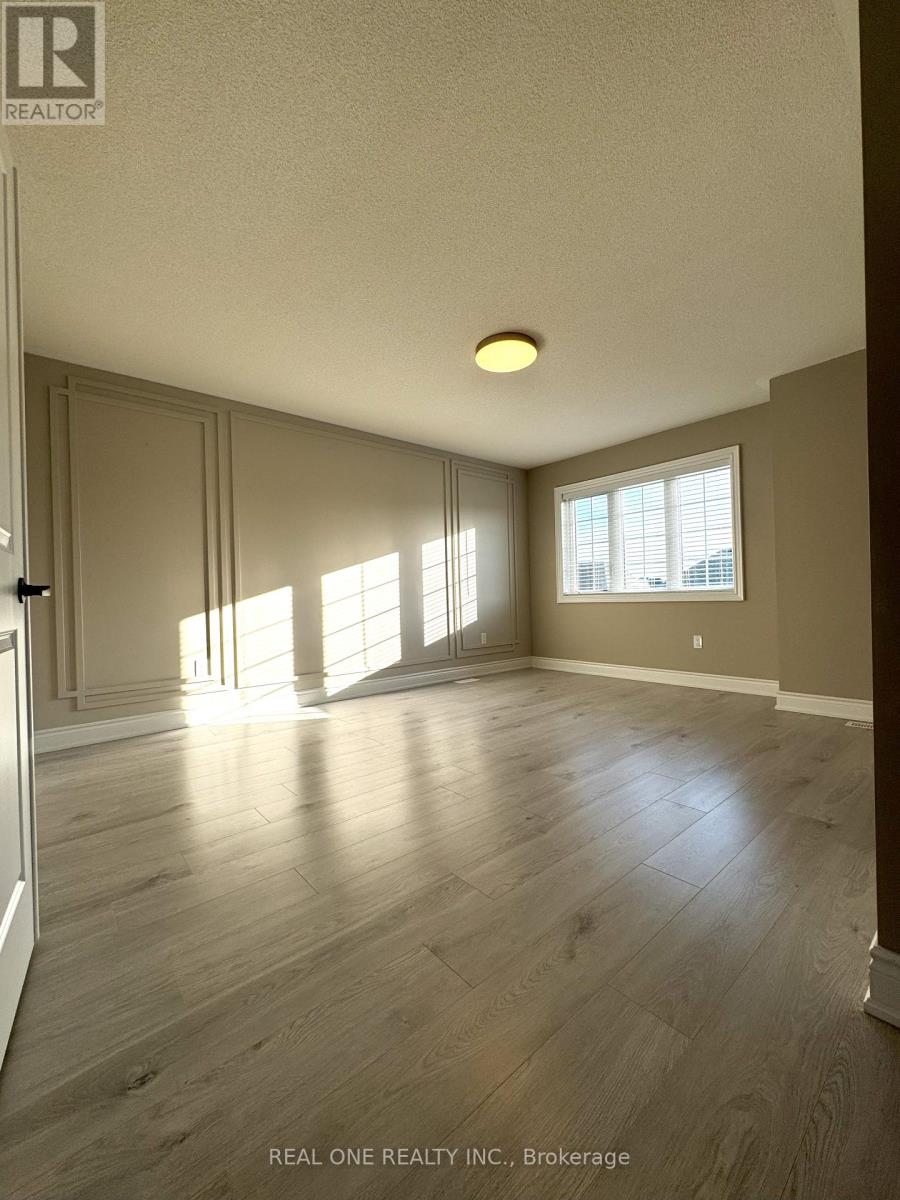 Photo 9 of 318 Coronation Road, Whitby ON