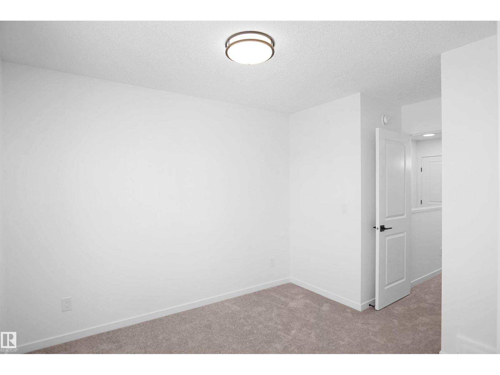 Photo 21 of 2115 210 St Nw, Edmonton AB