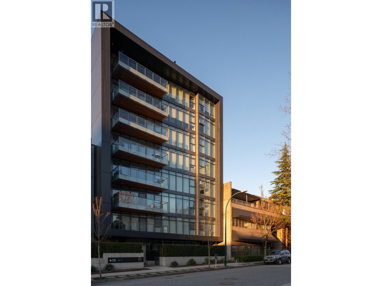 Photo 40 of 1553 W 8th Avenue, Vancouver BC