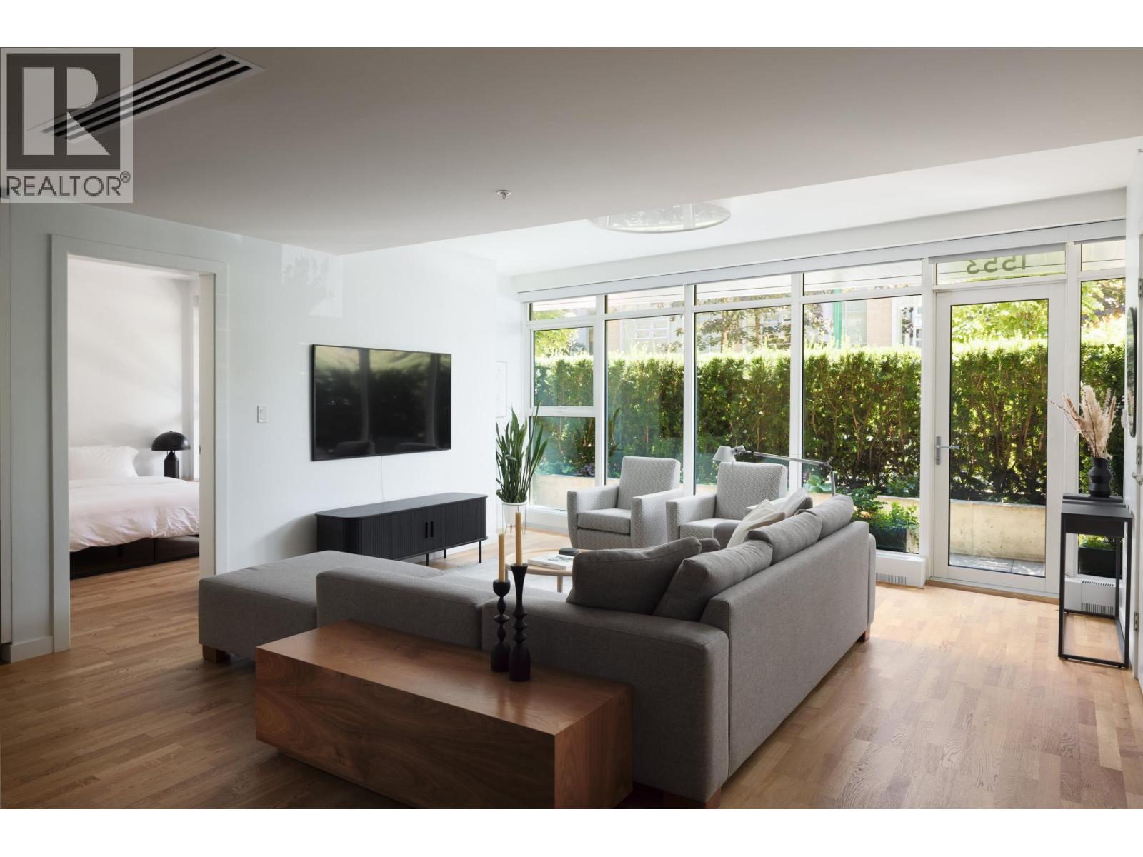 Photo 20 of 1553 W 8th Avenue, Vancouver BC