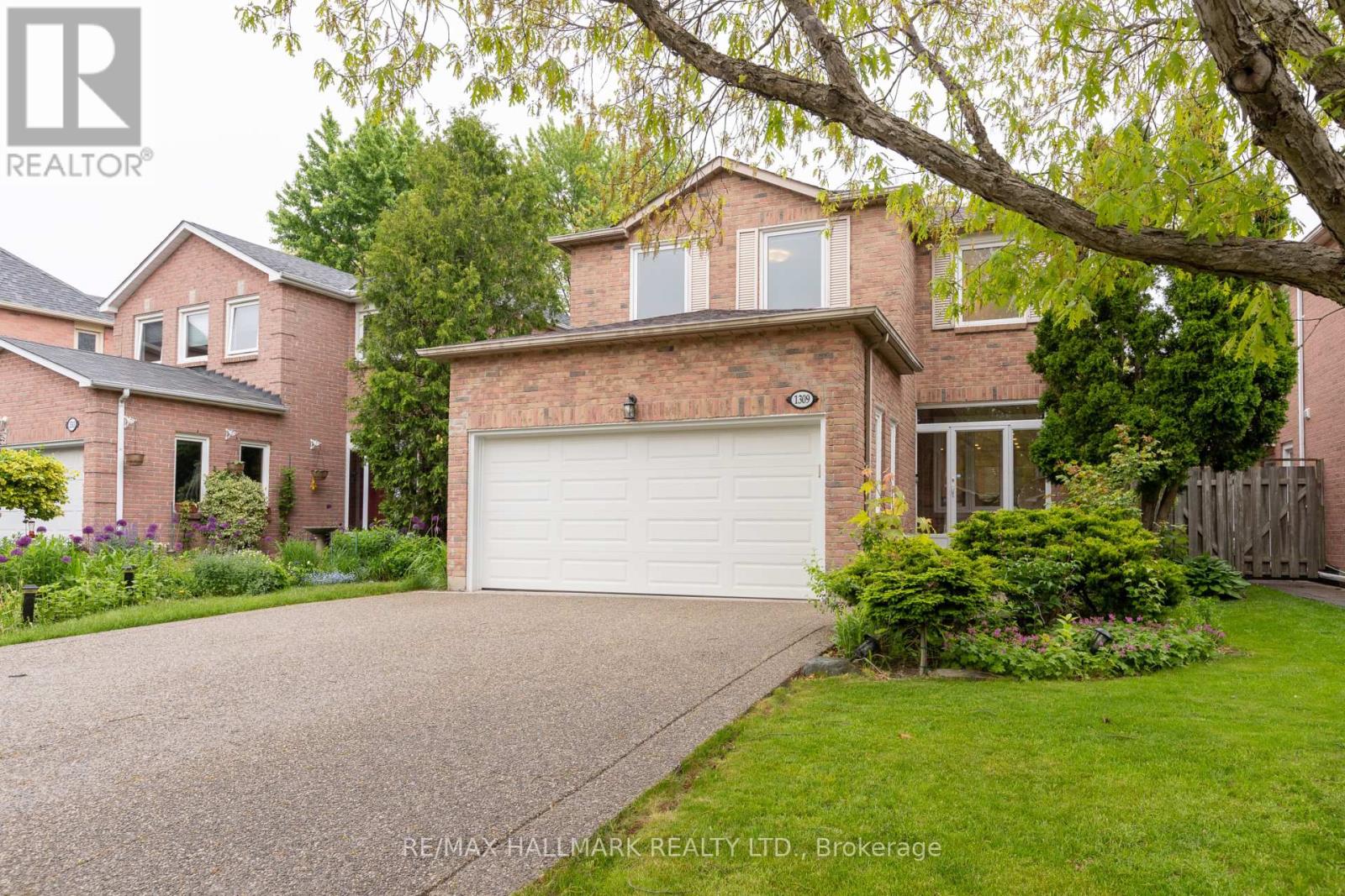 Photo 30 of 1309 Sweetbirch Court, Mississauga ON