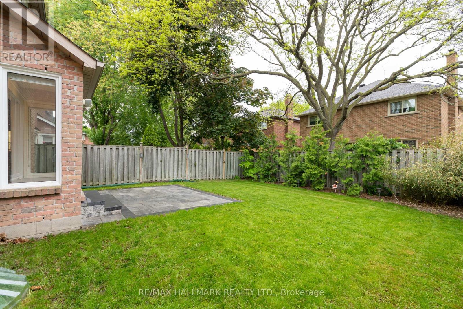 Photo 31 of 1309 Sweetbirch Court, Mississauga ON