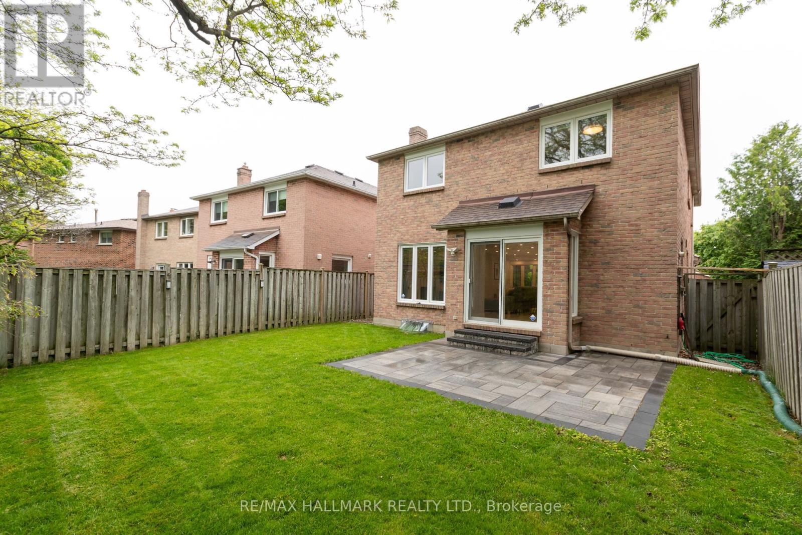 Photo 33 of 1309 Sweetbirch Court, Mississauga ON