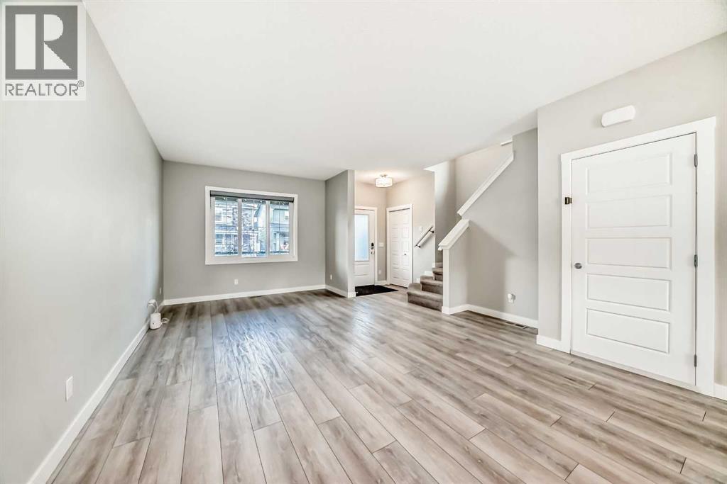 Photo 7 of 221 Midgrove Mews Sw, Airdrie AB