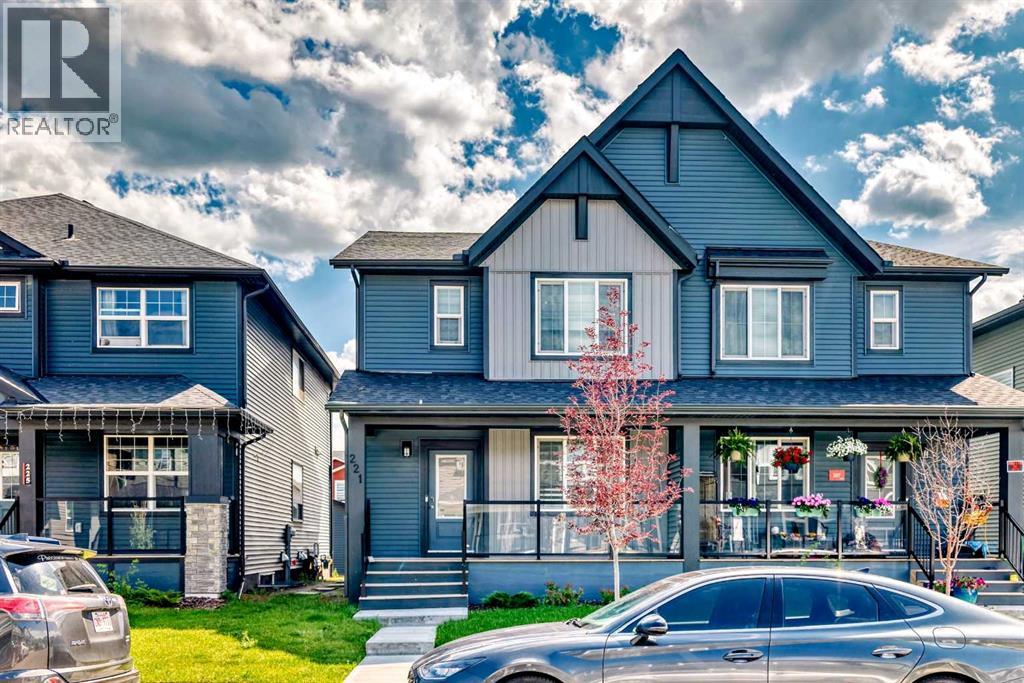 Photo 1 of 221 Midgrove Mews Sw, Airdrie AB