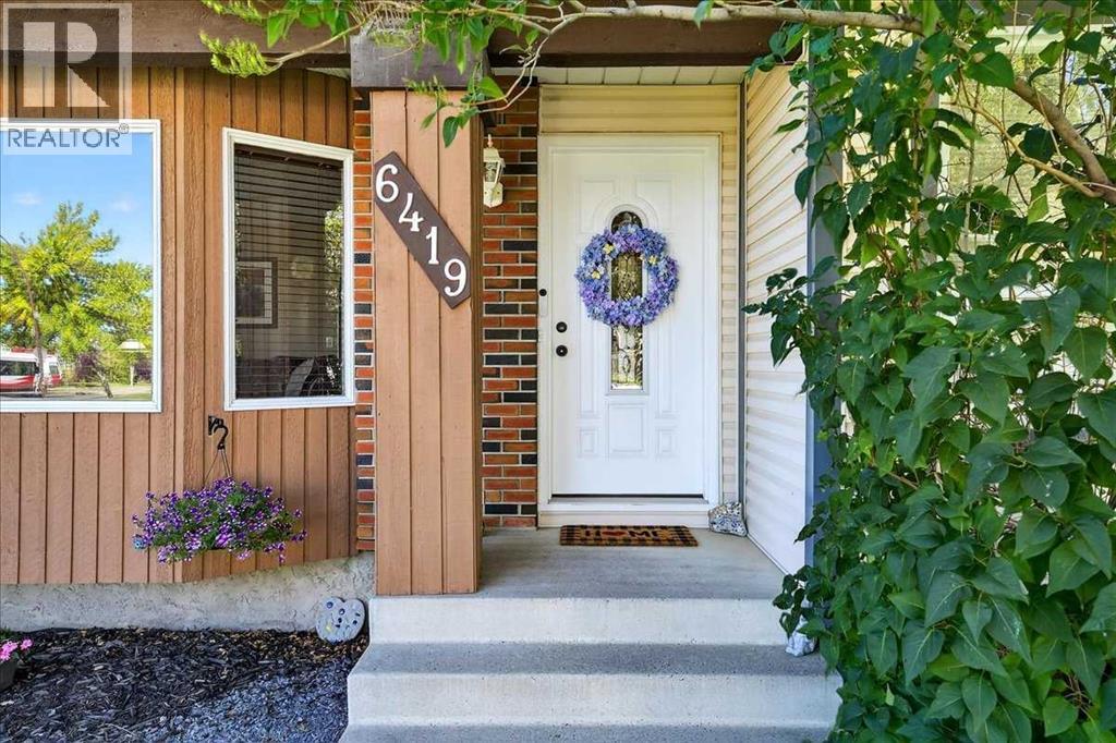 Single Family House for Sale in   Avenue NE Pineridge Calgary 