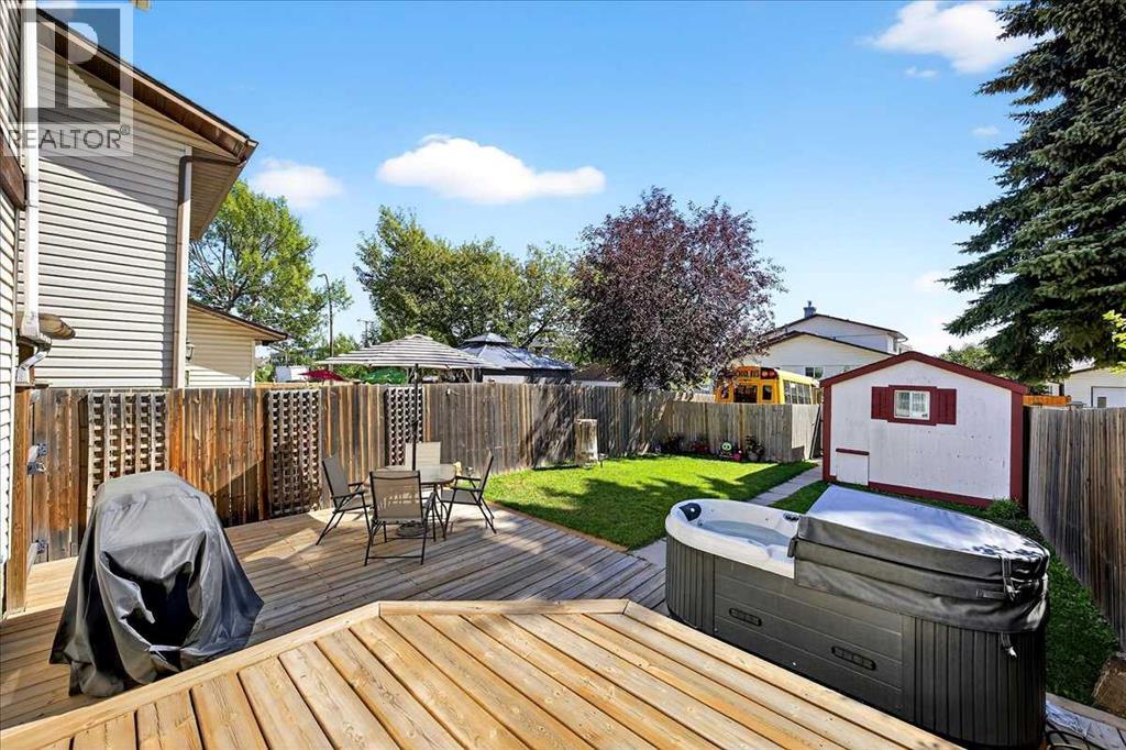 Single Family House for Sale in   Avenue NE Pineridge Calgary 