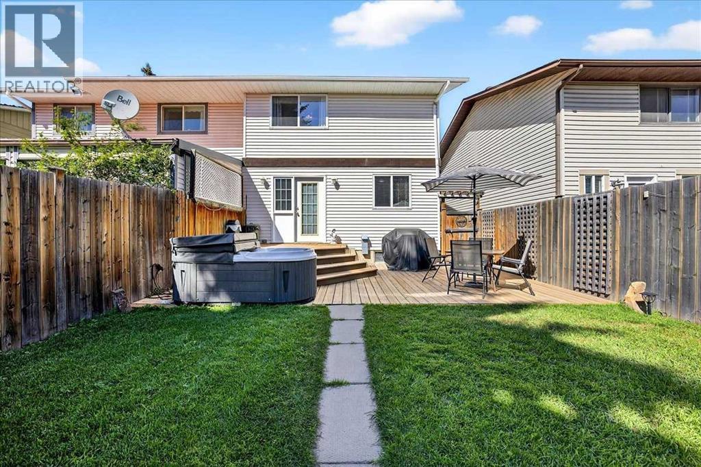 Single Family House for Sale in   Avenue NE Pineridge Calgary 