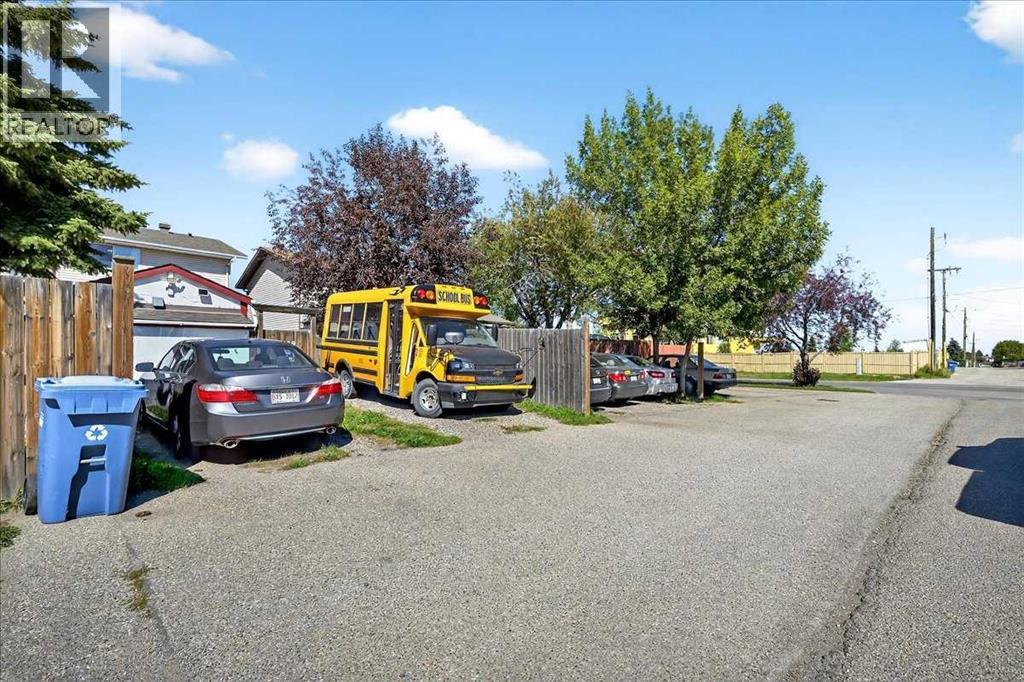 Single Family House for Sale in   Avenue NE Pineridge Calgary 