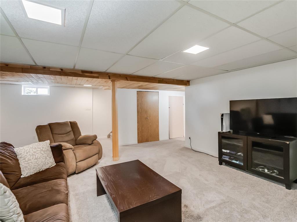 Photo 20 of 6 Meadowbrook Road, Winnipeg MB