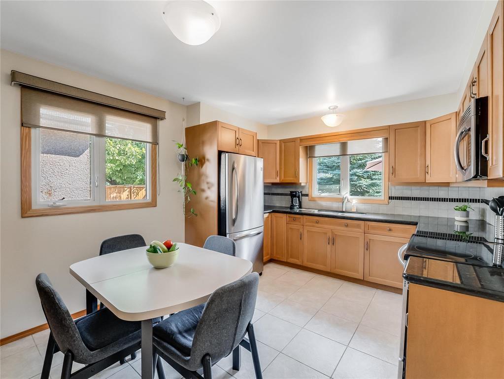 Photo 13 of 6 Meadowbrook Road, Winnipeg MB