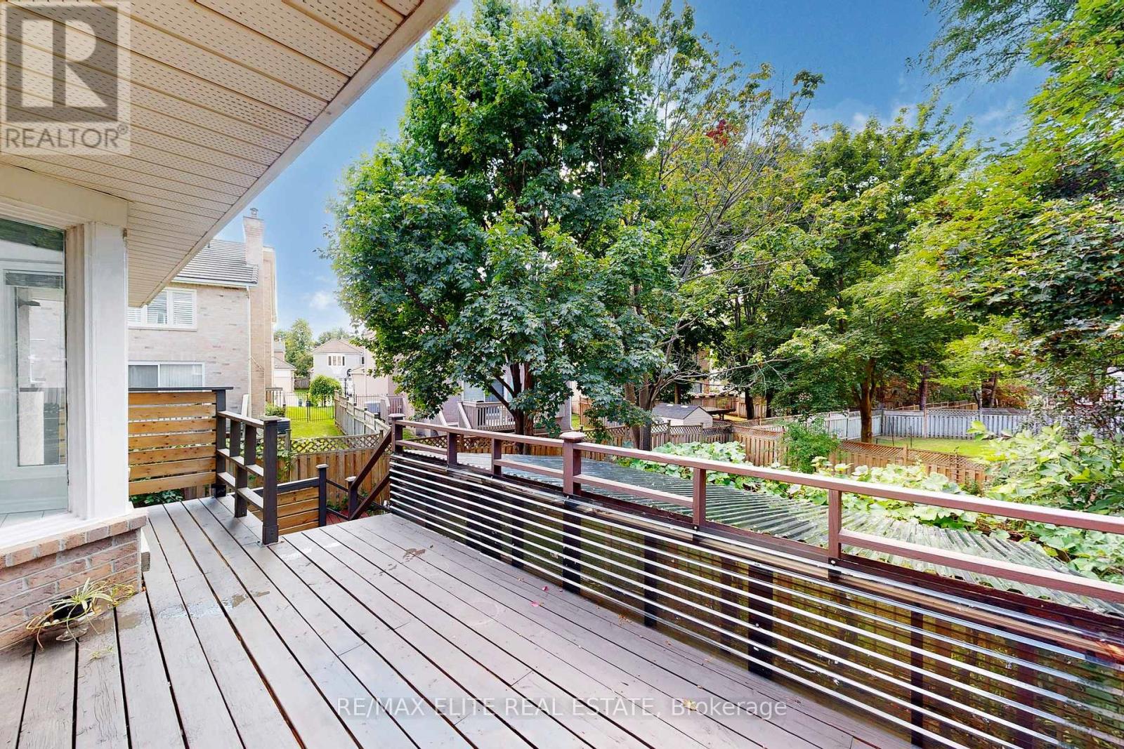 Photo 28 of 48 John Button Boulevard, Markham ON