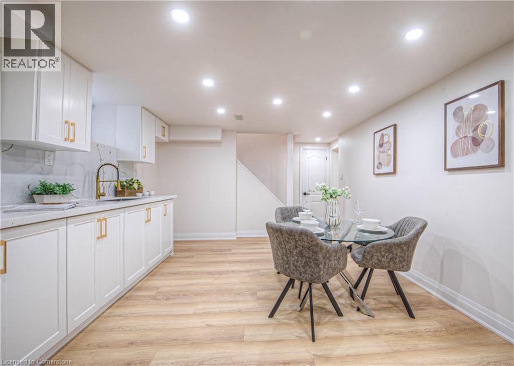 Photo 27 of 76 Ravine Drive, Cambridge ON
